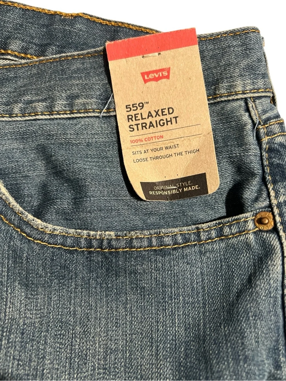Levi's 559 Jeans Men's 42/32 Medium Wash Indigo Straight-Leg Relaxed Fit